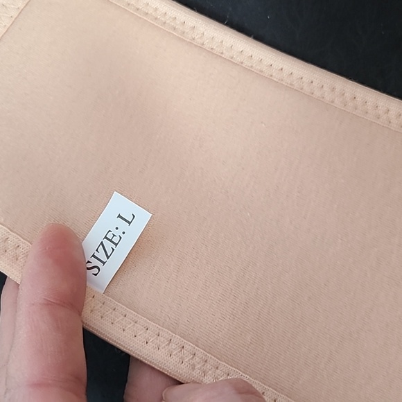 Pregnancy Bump Belt Support - Picture 3 of 3